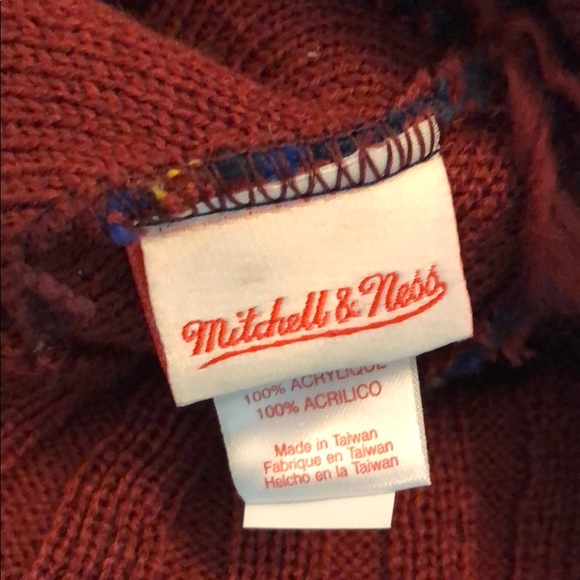 Mitchell & Ness cavaliers beanie - Picture 2 of 2